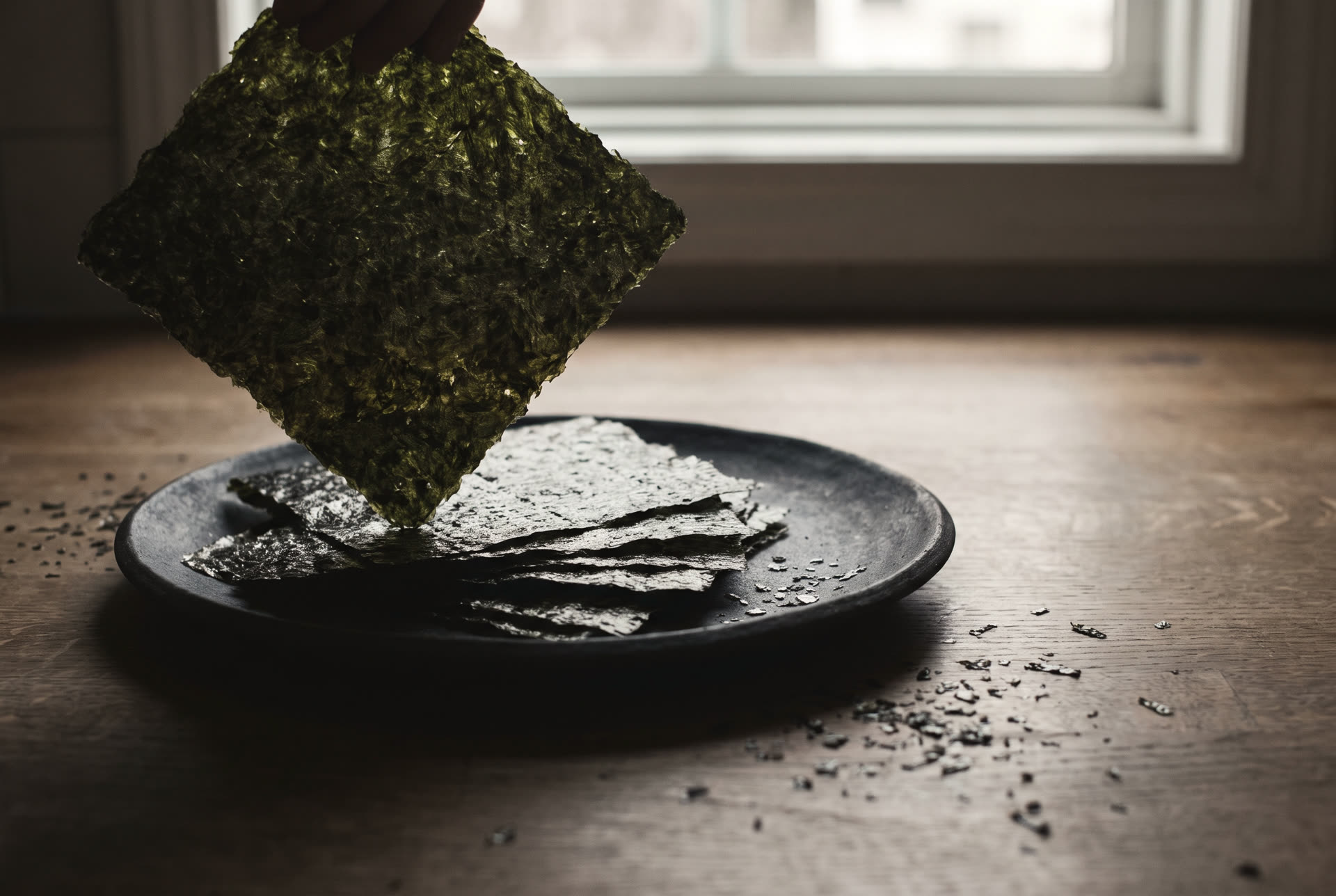 First-pick nori on dark ceramic
